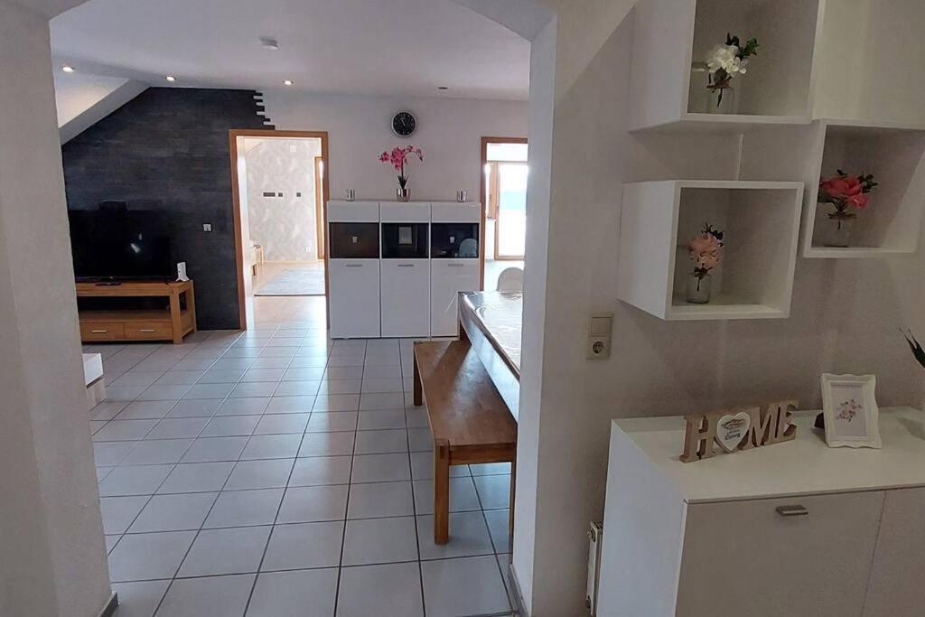 Grosse Tolle 4 Zimmer Ferienwohnung Im Herzen Des Odenwaldes Mörlenbach Exterior foto